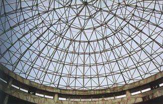 锡林格勒盟铝镁锰板屋面网架在设计时要注意哪些细节